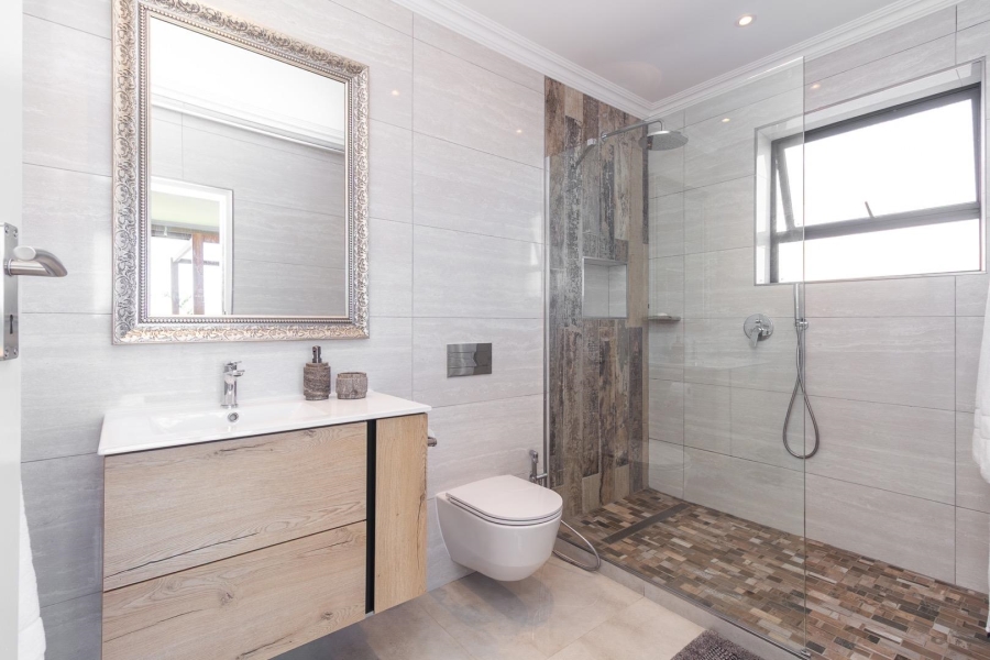 4 Bedroom Property for Sale in Camps Bay Western Cape